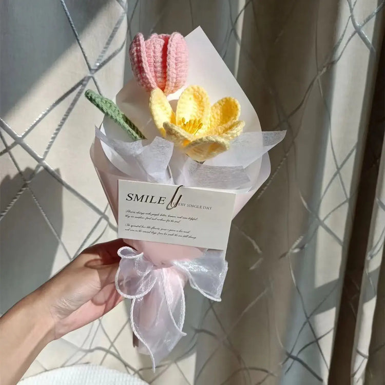 Rose and tulip knitted bouquet - The Aurora Touch