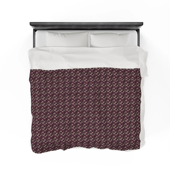 Cozy Velveteen Plush Blanket - Soft Floral Throw for Home, Decor, Gift, Nursery, Cozy Evenings The Aurora Touch
