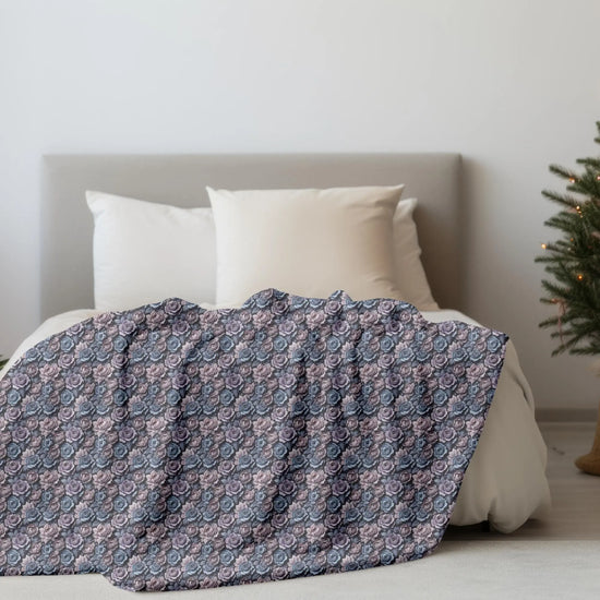 Cozy Velveteen Plush Blanket, Soft Throw for Home Decor, Perfect as a Gift for Birthdays, Holidays, or Relaxation