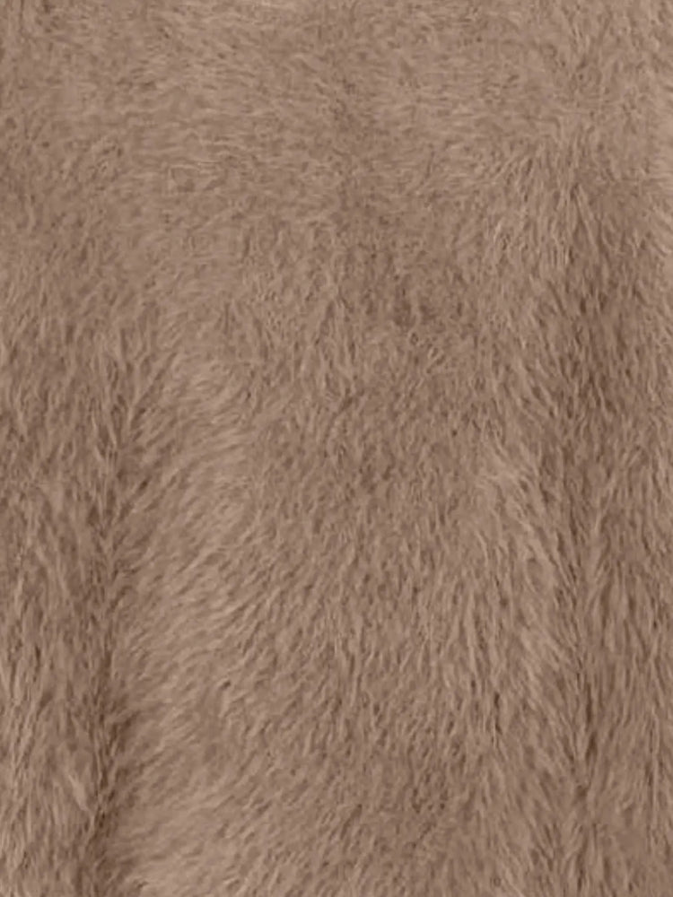 5a0a5831-ccb6-48a8-8751-70e638060c3f-Max