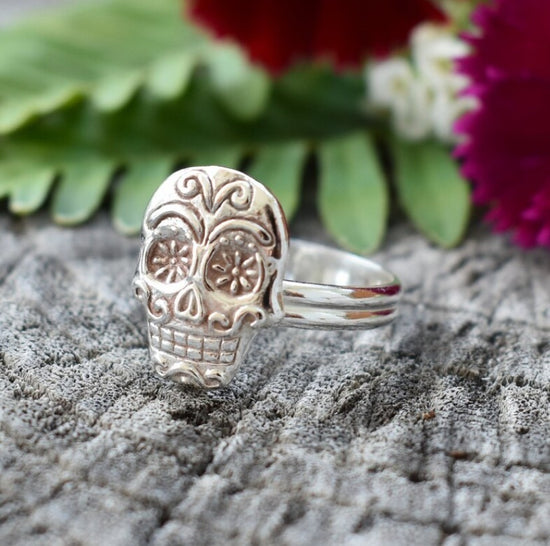 Retro Sugar Skull Silver Ring- Day of The Dead Fashion