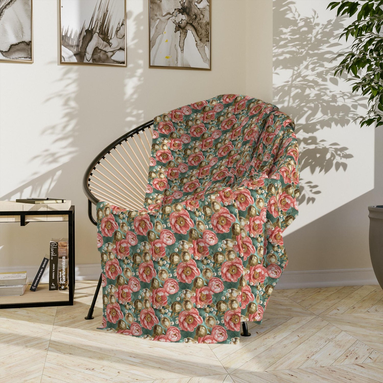 Cozy Floral Velveteen Microfiber Blanket, Soft Throw for Home Decor, Perfect Gift for Birthdays, Weddings, and Holidays, Bedspread, Picnic