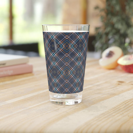 Plaid Design Pint Glass, 16oz - Perfect for Parties, BBQs, Home Bars, Gifts, and Celebrations, Unique Drinkware